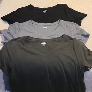 Short sleeve V-neck tees